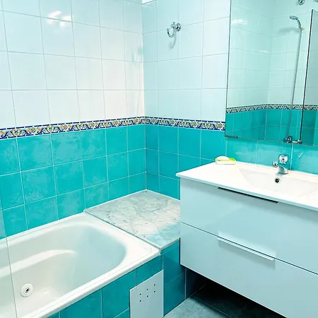 Apartamento En Con Terraza, Vistas Y Garaje Nigran